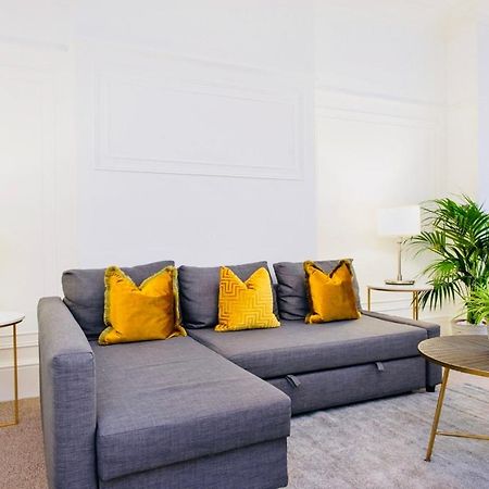Spacious & Charming Garden Flat -Zone 2- Great For Central London Access Luaran gambar