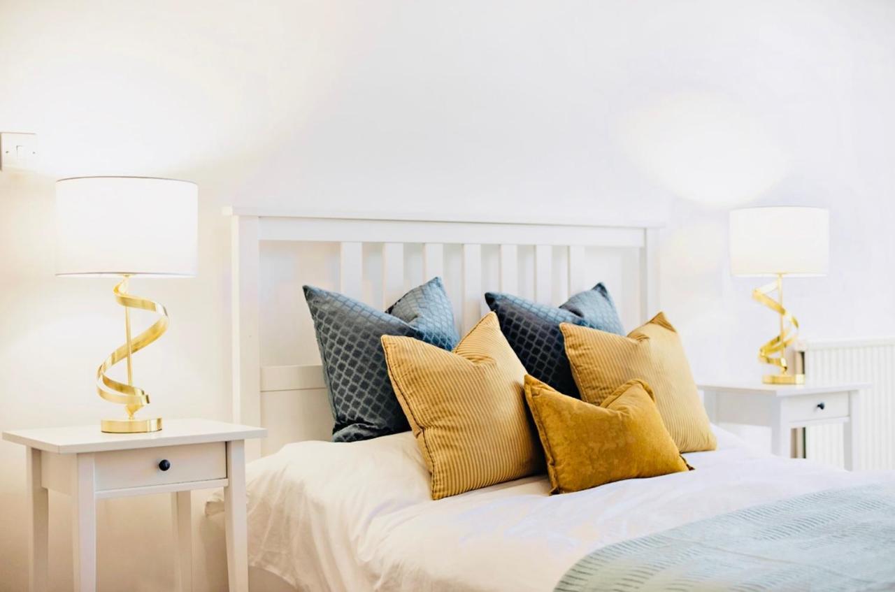 Spacious & Charming Garden Flat -Zone 2- Great For Central London Access Luaran gambar