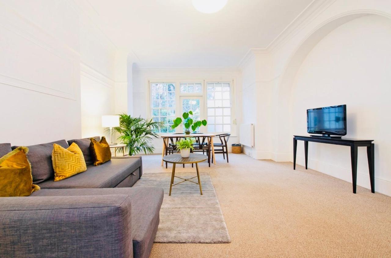 Spacious & Charming Garden Flat -Zone 2- Great For Central London Access Luaran gambar